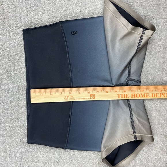 Good American Ombre Bike Gym Athletic Shorts - Picture 11 of 13